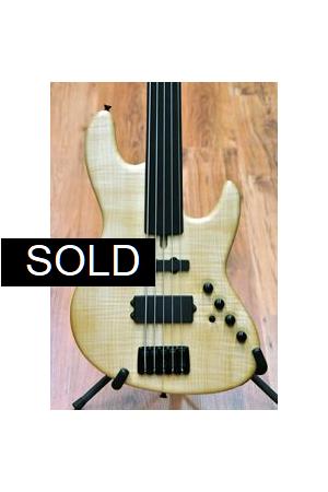 Maruszczyk Elwood-L 5 Maple Fretless Maruszczyk Elwood-L 5 Maple Fretless